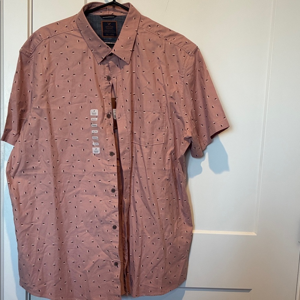 Denver Hayes Men's Casual Pink Button Down Shirt. B17